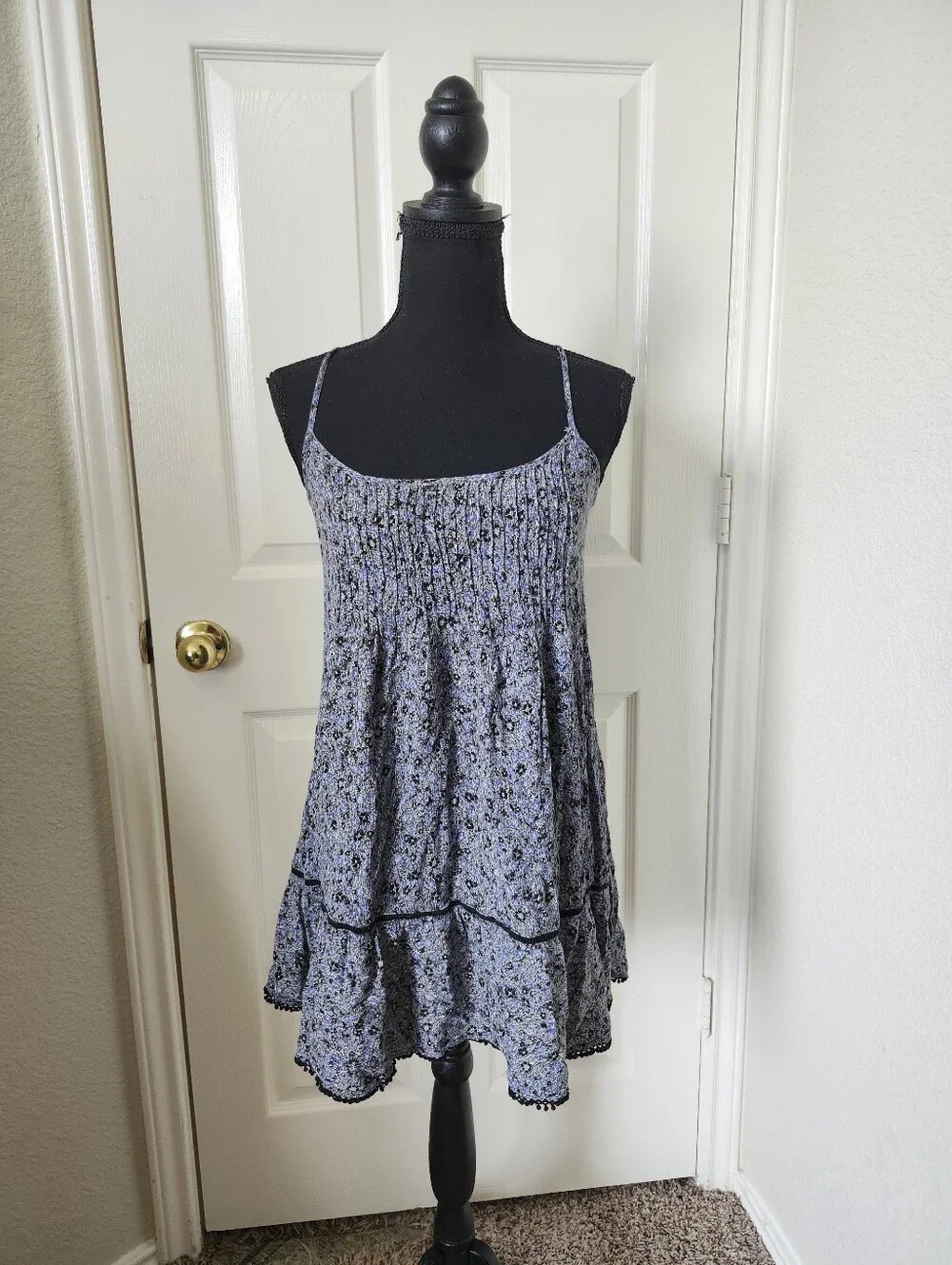 American Eagle Outfitters Lavender Blue Floral Smocked Cami Dress